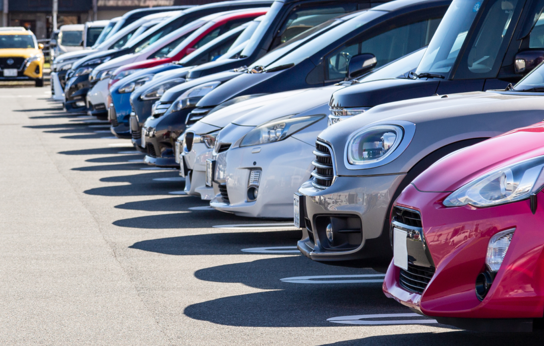 マイカー通勤に潜む経営リスクとは?管理体制見直しのための3ステップ