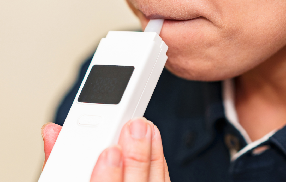 ルール作りで終わらせない！アルコールチェックの形骸化リスクと対策のポイント