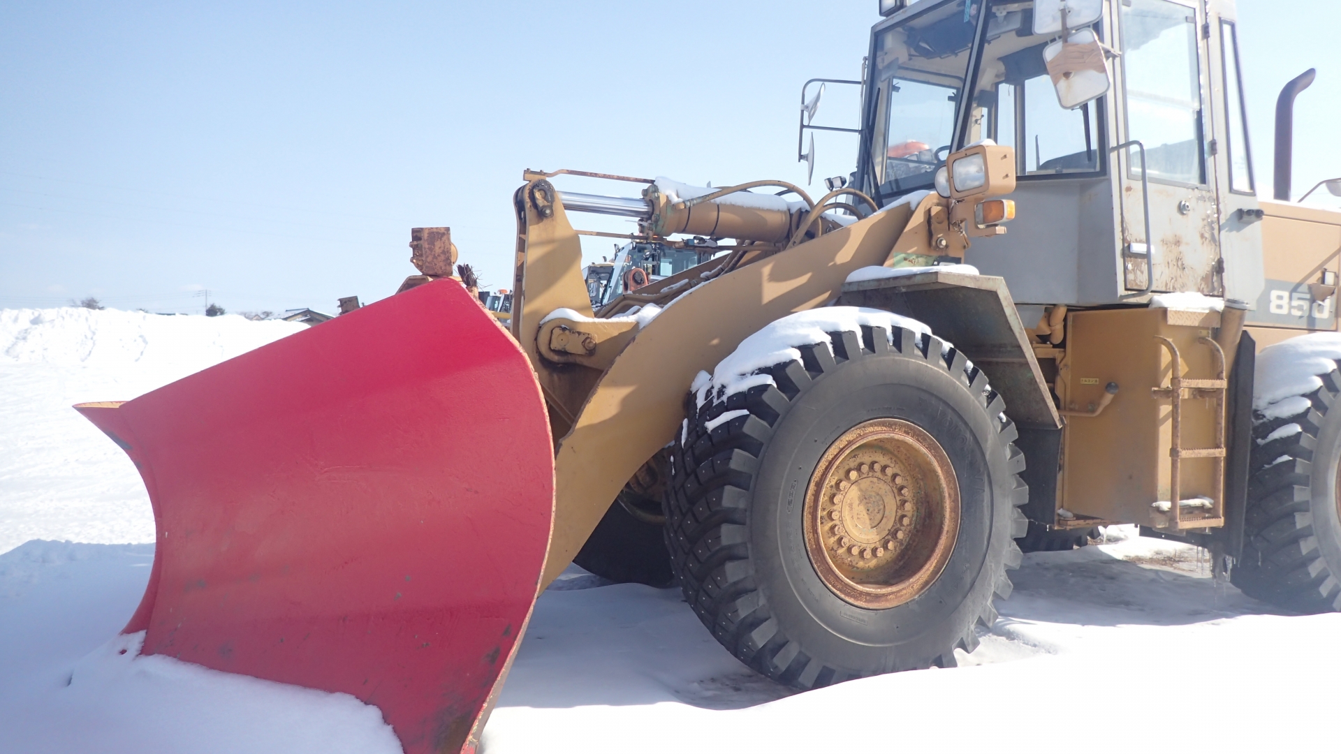 もうすぐ雪の季節。除雪車両の課題解決は高度なGPS機能で！